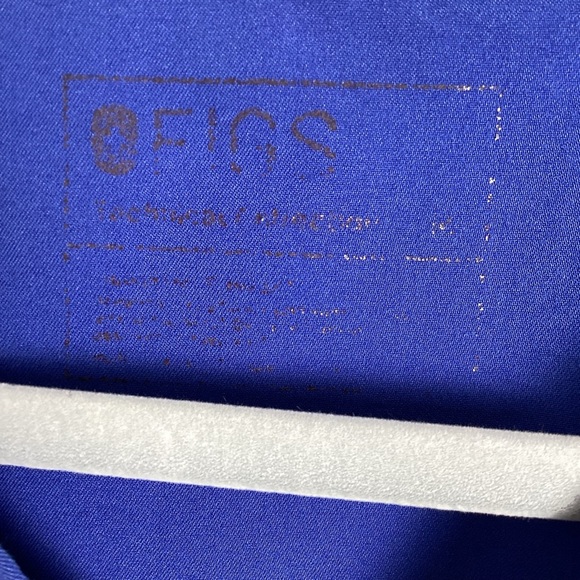 Figs Navy Blue scrub Top Size Medium nursing Medical Uniform Top - Picture 5 of 10